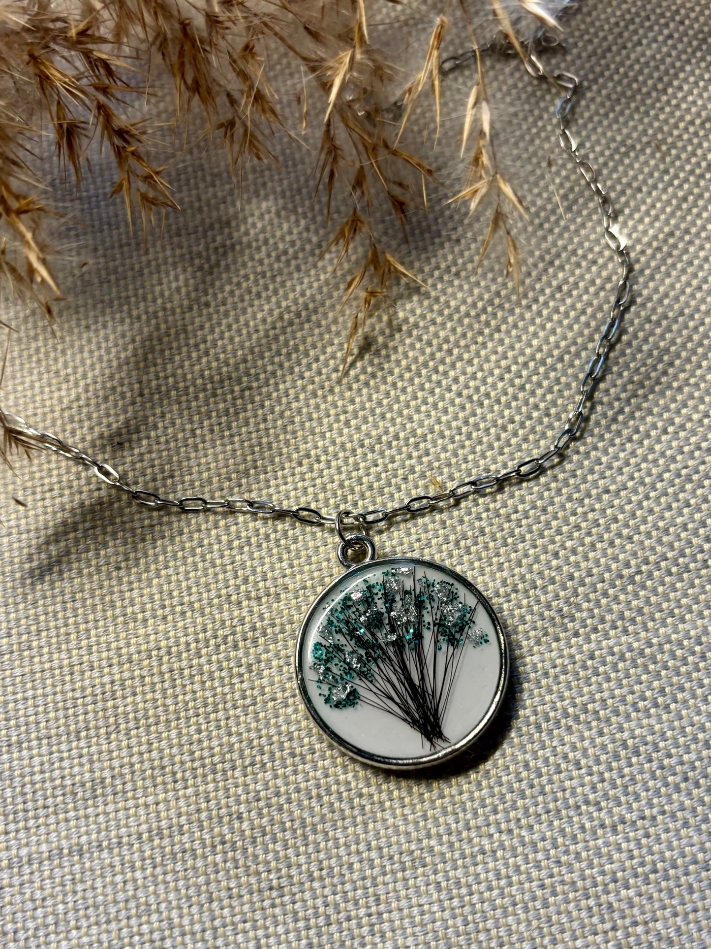 Silver fan necklace