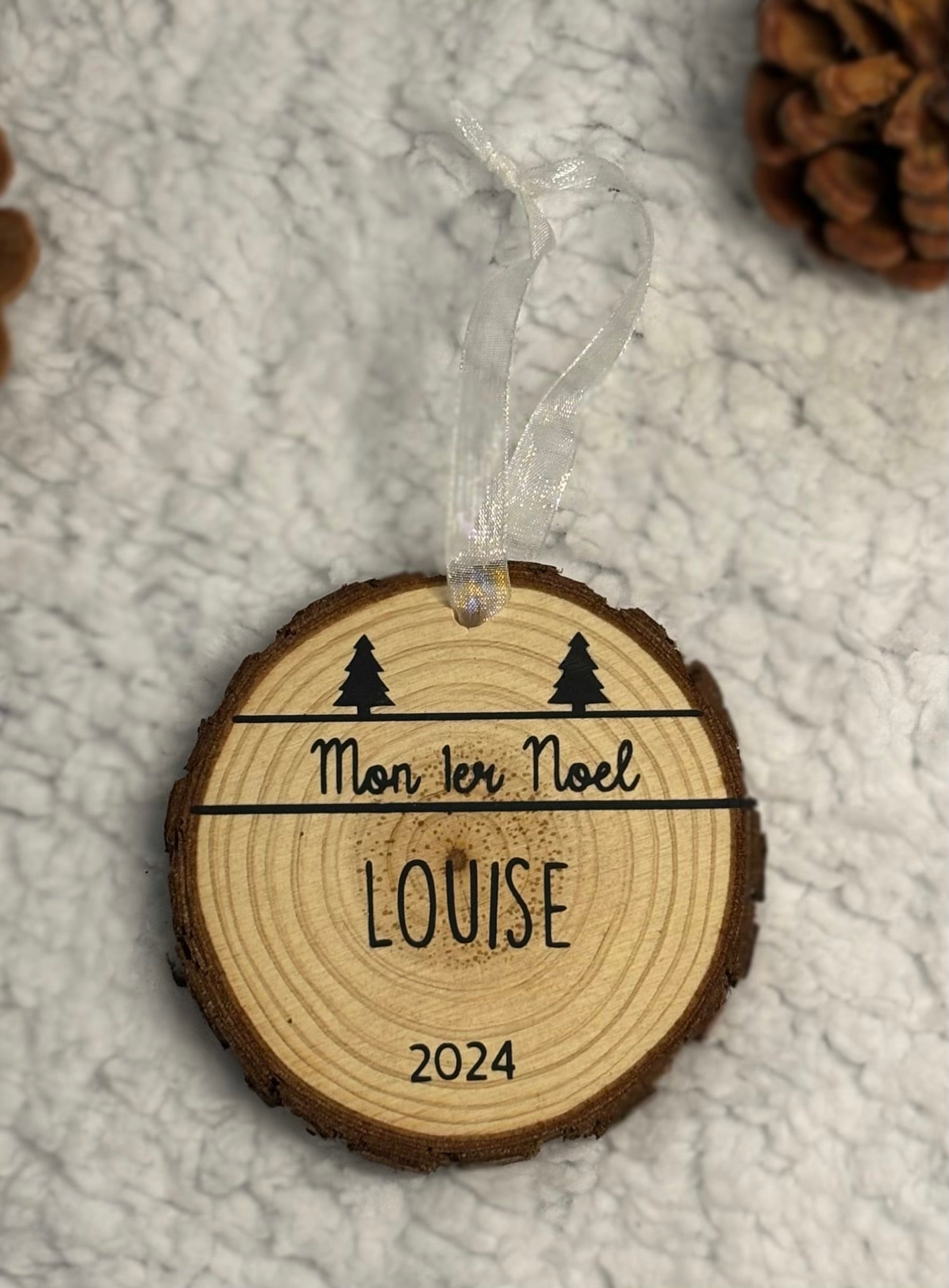 Weihnachtskugel aus Holz „Mein erstes Weihnachten“